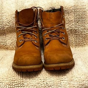 Women timberland boots size 7.5